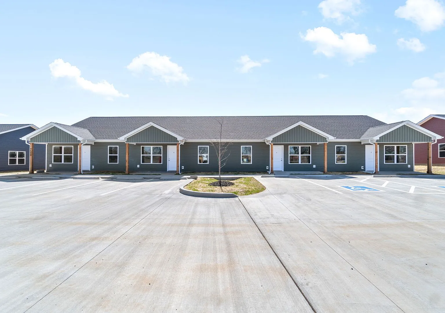 2 Bedroom Apartment For Rent in Guthrie KY! — Photo 3