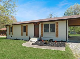 902 Bee St, Murray, KY 42071