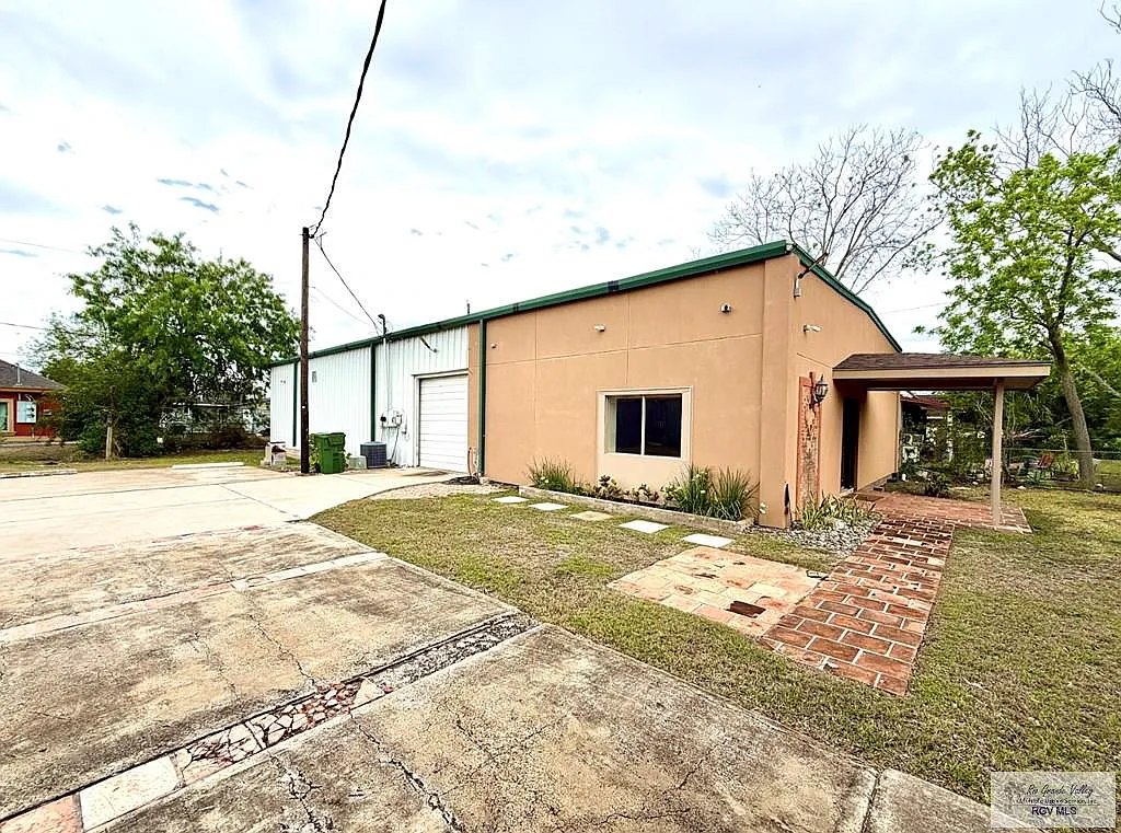 2 bed, 880 sqft, $3,000 — Photo 3