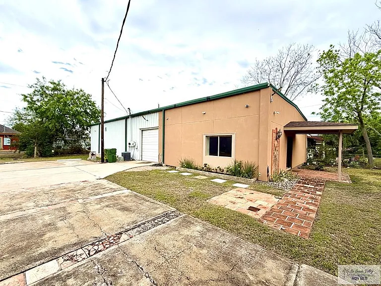 174 Duncan Rd — Photo 3