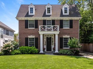 434 Adams Ave, Glencoe, IL 60022