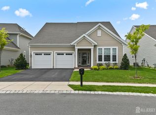 36 Metro Dr, Monroe Township, NJ 08831