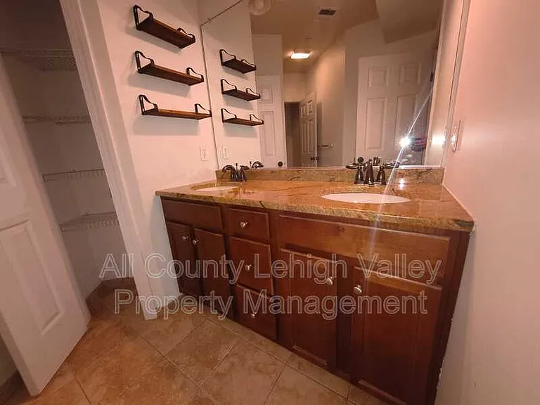 1157 Meadow Lark Way — Photo 6