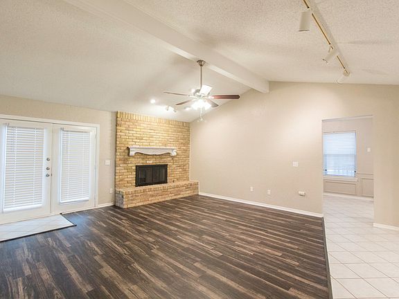 2nd image of 2104 Glen Forest Ln