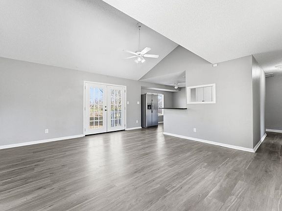 3rd image of 2476 Saint Anthony Ln