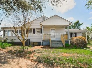 767 Berry Rd, Boiling Springs, SC 29316