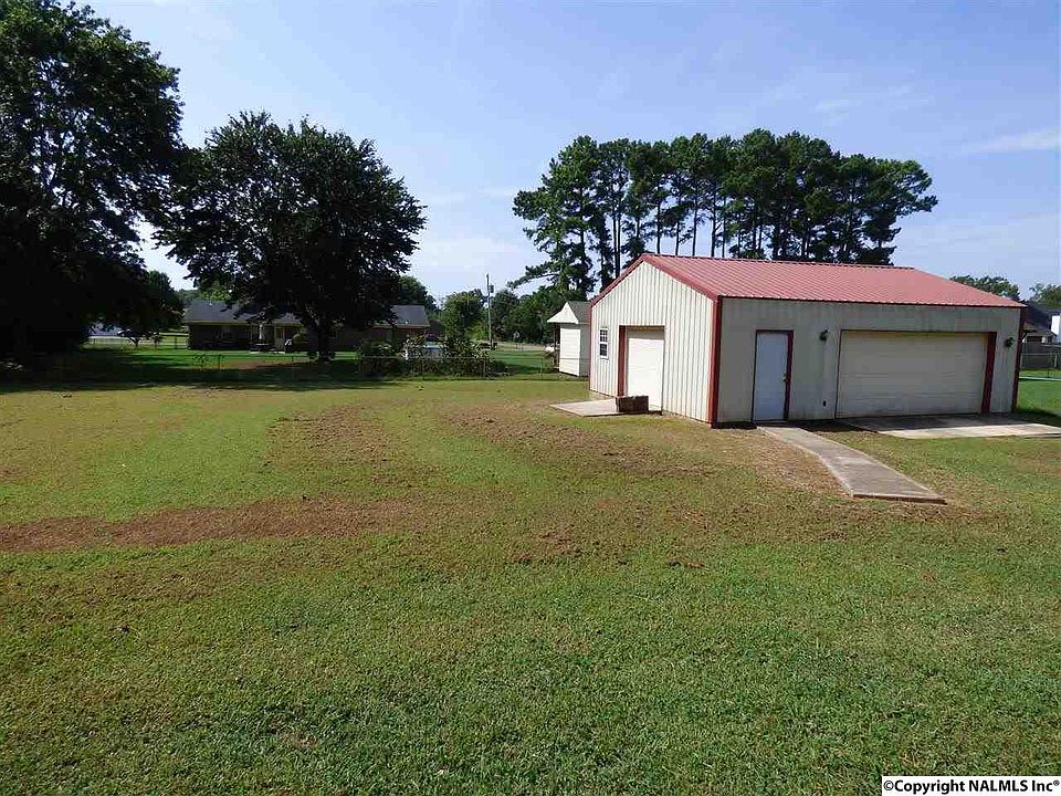 2nd image of 116 Callaway Ln
