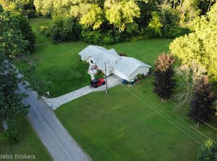 7145 Rook Rd, Bridgeport, MI 48722