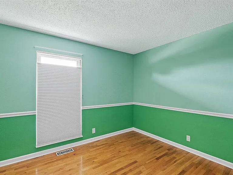 11481 Burgess Ave — Photo 14