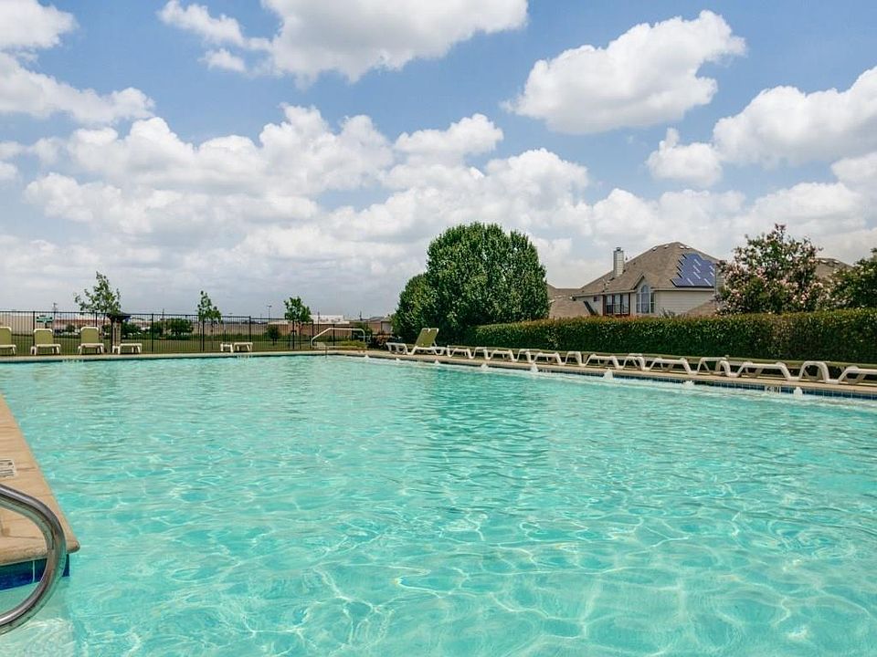 1st image of 905 Mesquite Dr
