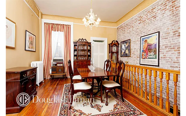 Sold by Douglas Elliman | media 15