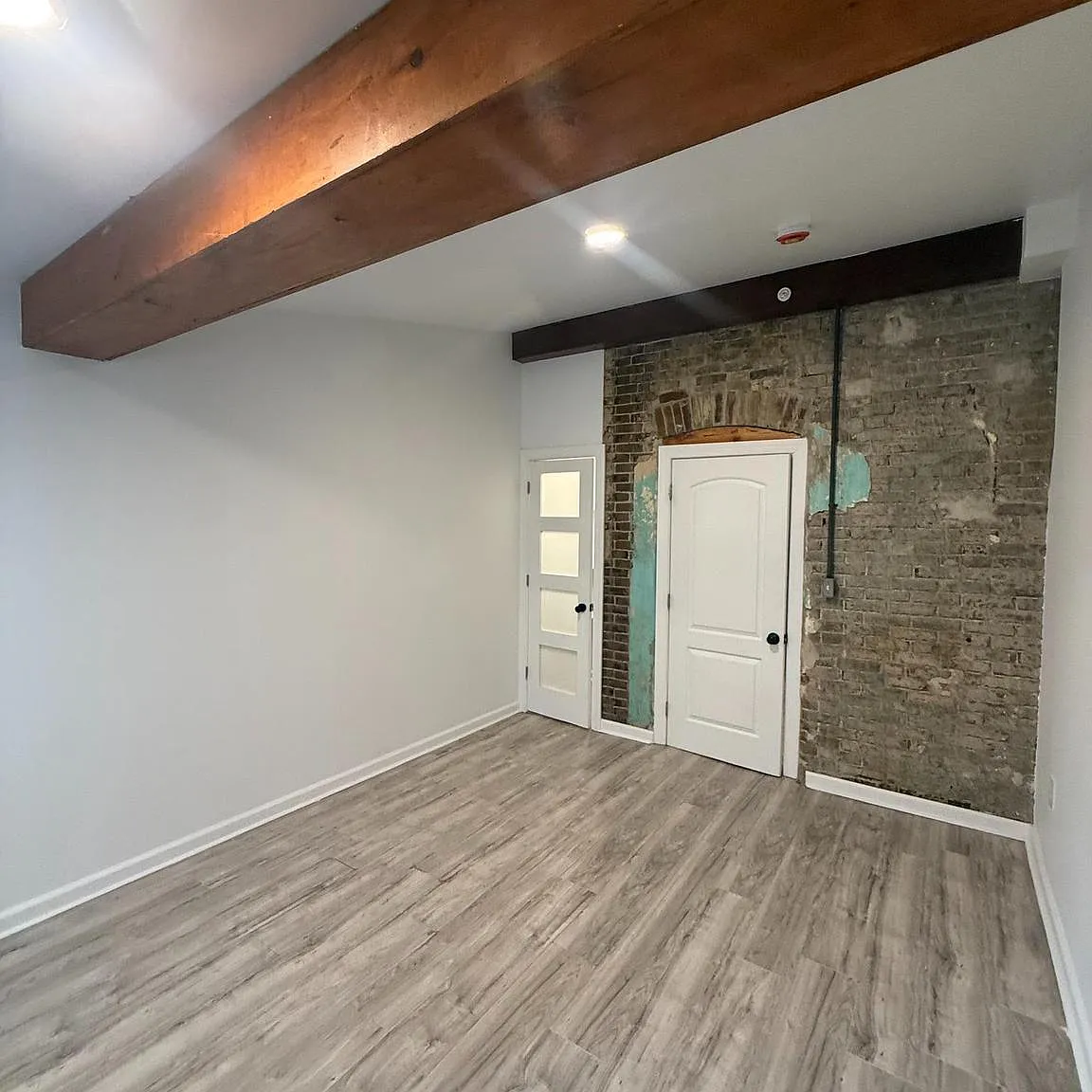 2 bed, 700 sqft, $1,600 — Photo 3
