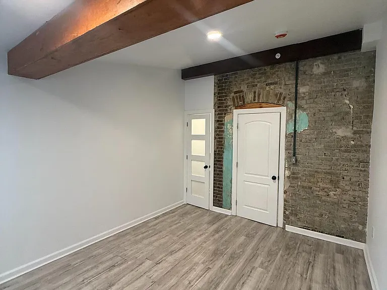 24 Marshall Ave #3 — Photo 3