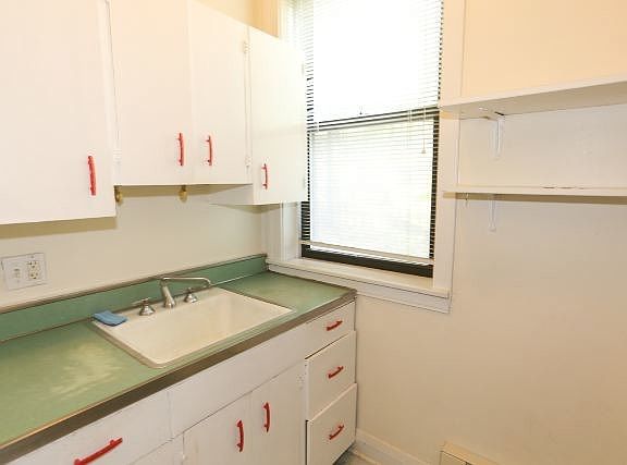 4th image of 4546 N Damen Ave #D000