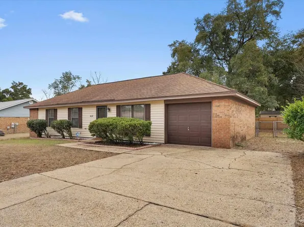 7805 Coronet Ln, Pensacola, FL 32514