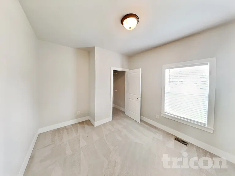 1084 Harper Dean Way — Photo 14