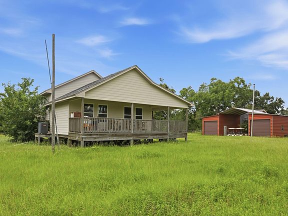 3rd image of 511 County Road 949e