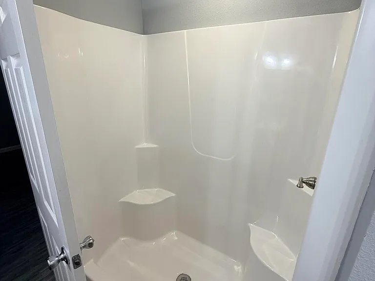 618 N Hall St #A — Photo 12