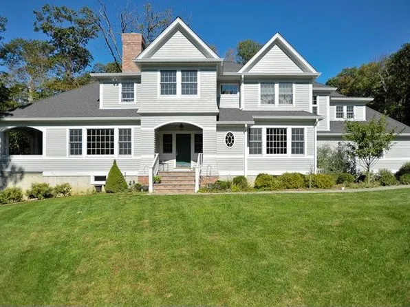 31 Hammond Ridge Rd, Mount Kisco, NY 10549