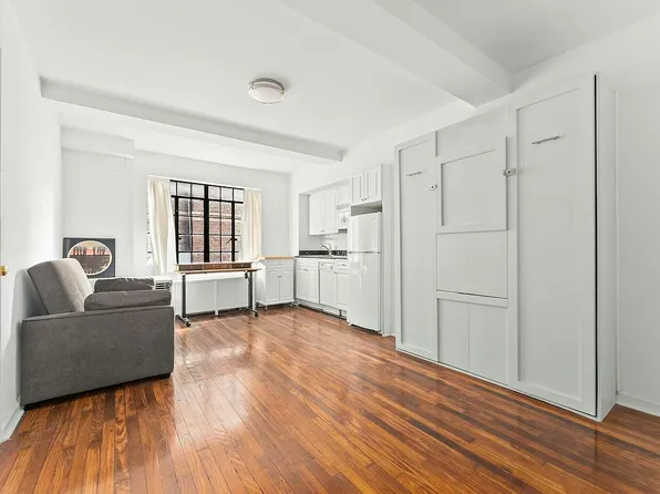 45 Tudor City Pl APT 1812, New York, NY 10017