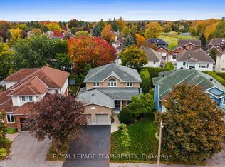 136 Shaughnessy Cres, Ottawa, ON K2K 2N3