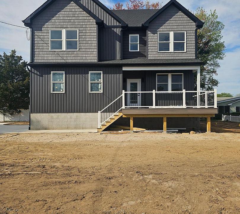 1st image of 135 Michigan Rd