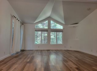 10509 NW Cornelius Pass Rd, Portland, OR 97231