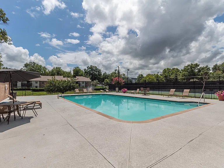 2713 Kennedy Ct — Photo 24