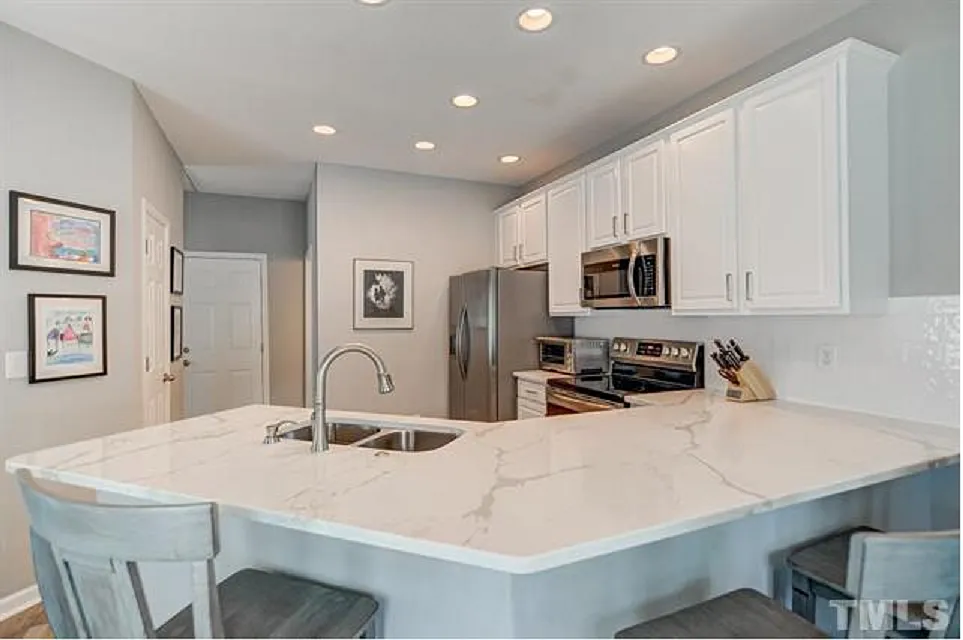 Building Photo - 3311 Archdale Dr