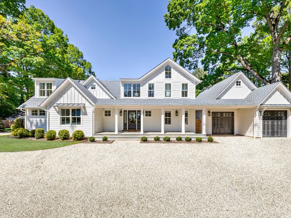 571 Montauk Hwy