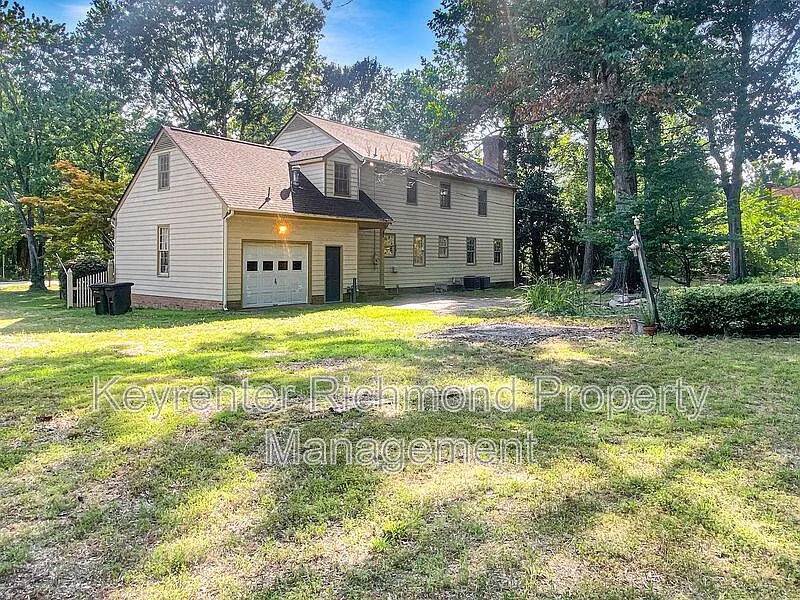 4 bed, 2.5 bath, 2576 sqft, $2,500 — Photo 1
