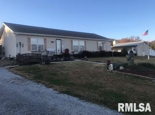 2261 Childers Rd, Marion, IL 62959