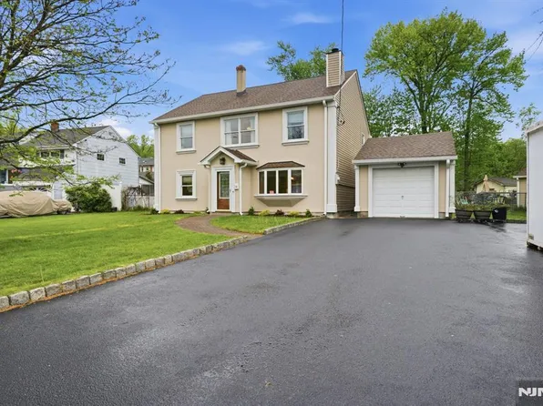 14 Donato Dr, Cedar Grove, NJ 07009