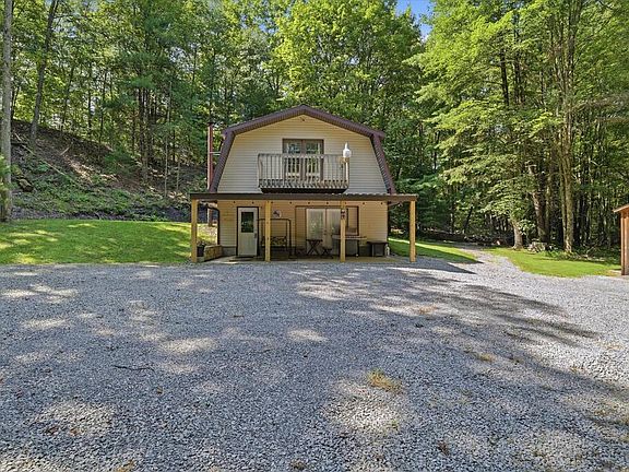 5th image of 839 Maple Grove Rd