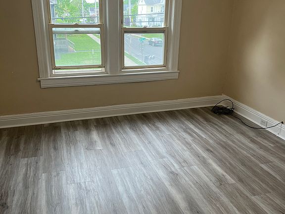 2nd image of 761 Myrtle Ave Floor 2