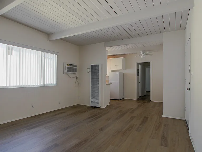 508 Hill Dr #10 — Photo 2
