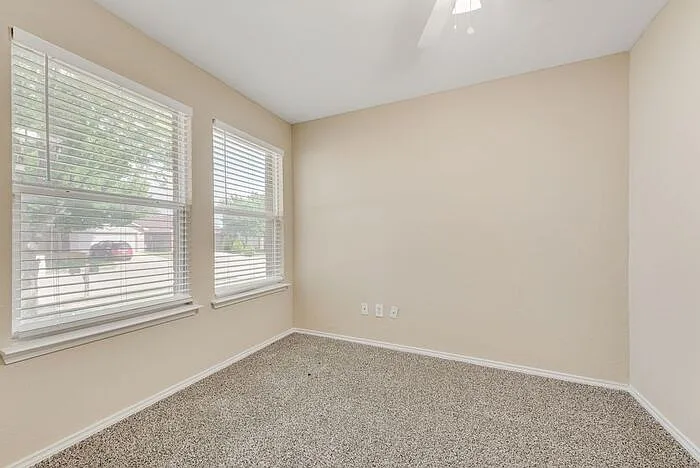 6233 Balcony Ln — Photo 8