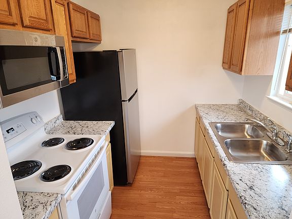 5th image of 9020 Montoya St APT 4