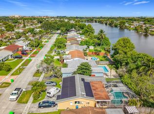 11541 NW 31st Pl, Sunrise, FL 33323