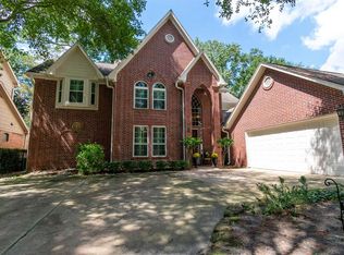 52 Sunlit Forest Dr, Spring, TX 77381