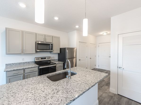 210 W 5th Ave APT 529