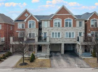 70 Minlow Way, Aurora, ON L4G 0Y1