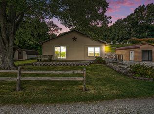 68435 Sweet Lake Rd, Sturgis, MI 49091