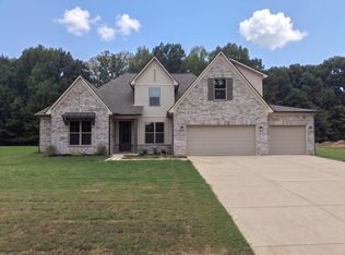 515 Garland Dr, Covington, TN 38019