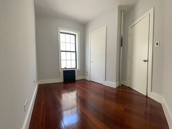 5th image of 118 Lexington Ave #3R