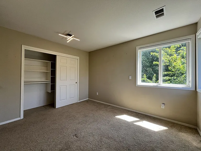 1922 NW New Hope Ct — Photo 53
