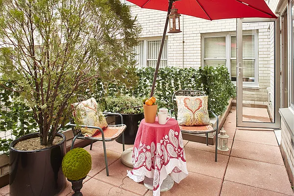 Sold by Stribling | media 2