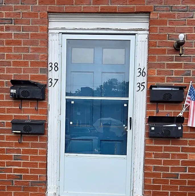 460 Woodbridge St — Photo 3