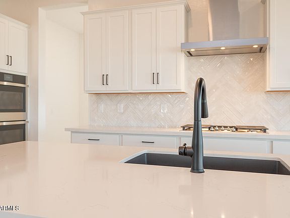 3rd image of 2552 E Alfonso Drive