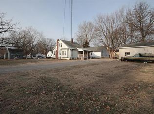 102 N Delaware Ave, Belleville, IL 62221